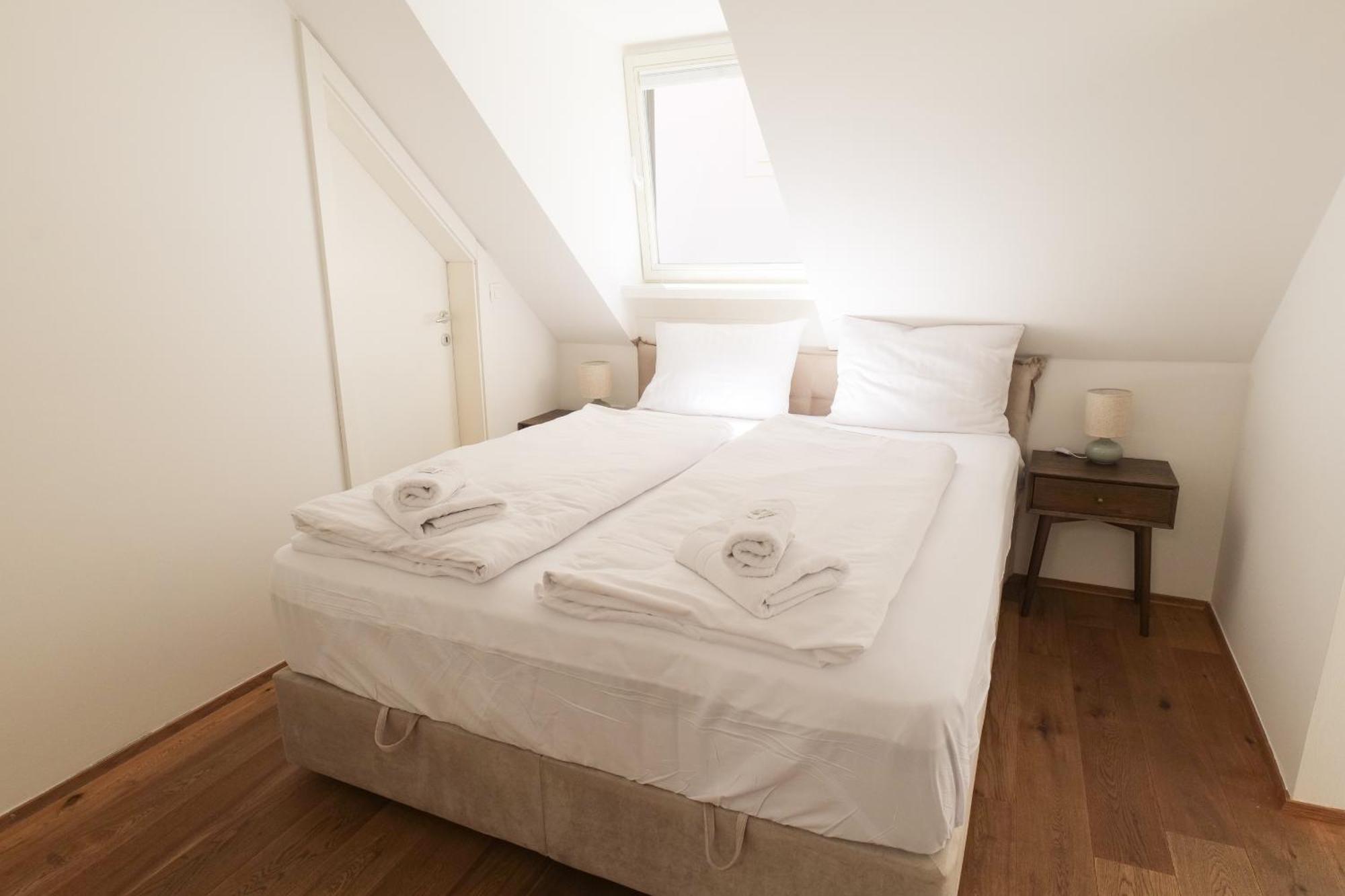 Riverside Mescanka Appartement *